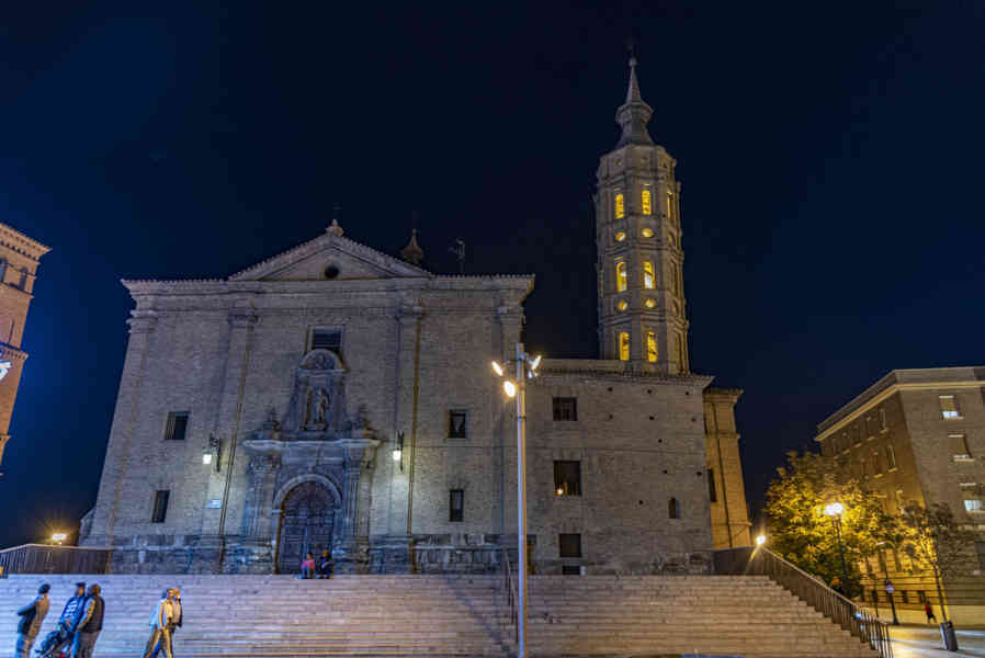 Zaragoza 064 - iglesia de San Juan de los Panetes.jpg
